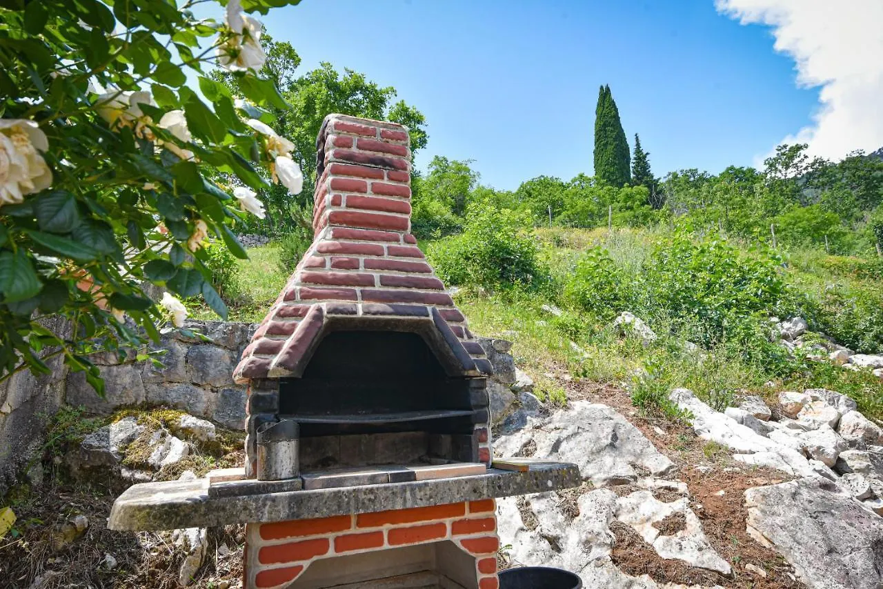 Brsec Villa Anda S Apartmanima I Bazenom Croatia