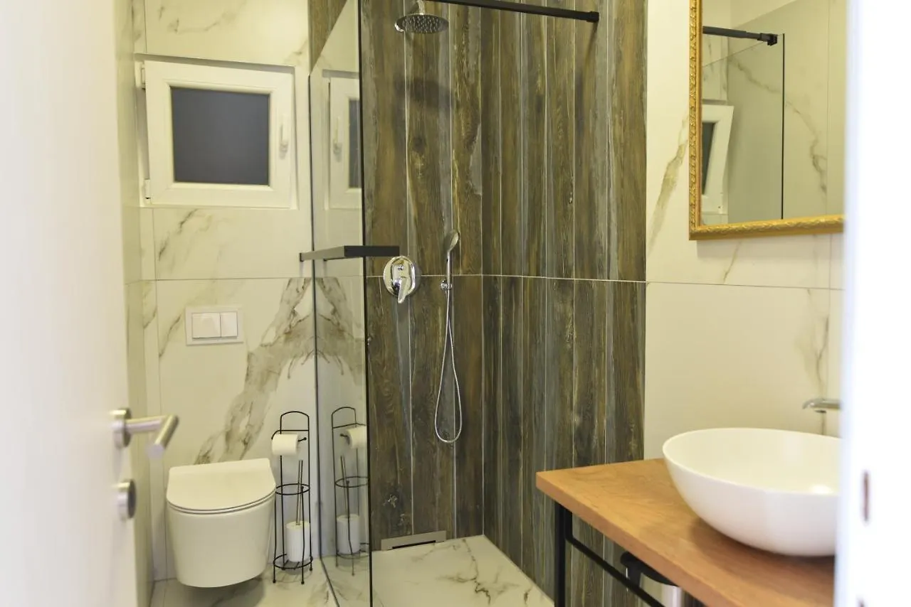 Brsec Villa Anda S Apartmanima I Bazenom Croatia