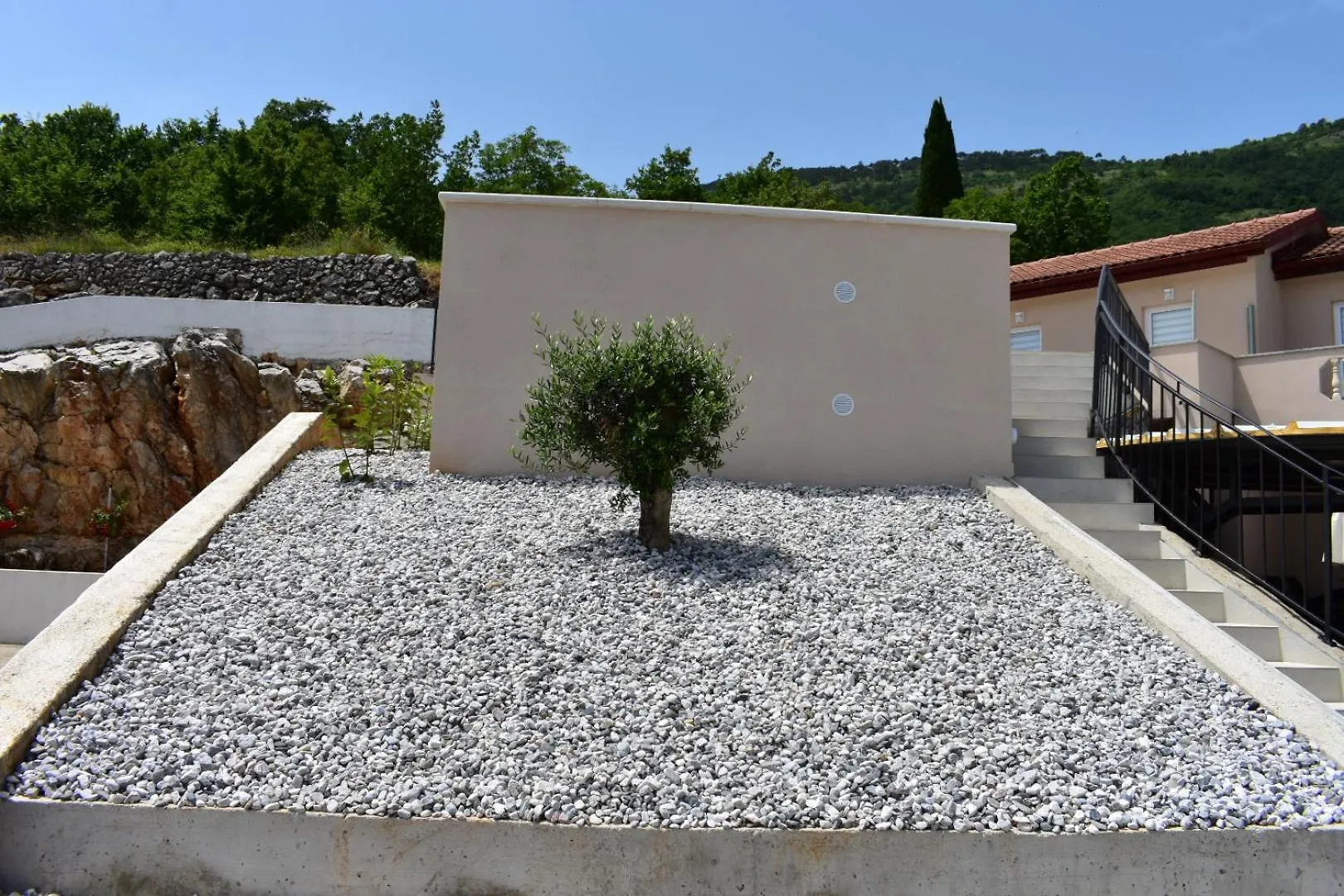 Brsec Villa Anda S Apartmanima I Bazenom Apartment
