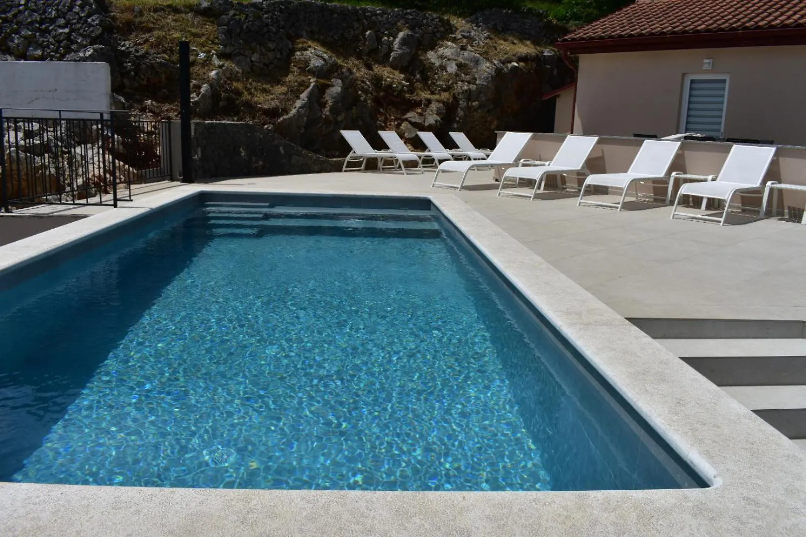 Brsec Villa Anda S Apartmanima I Bazenom 0*,  Croatia